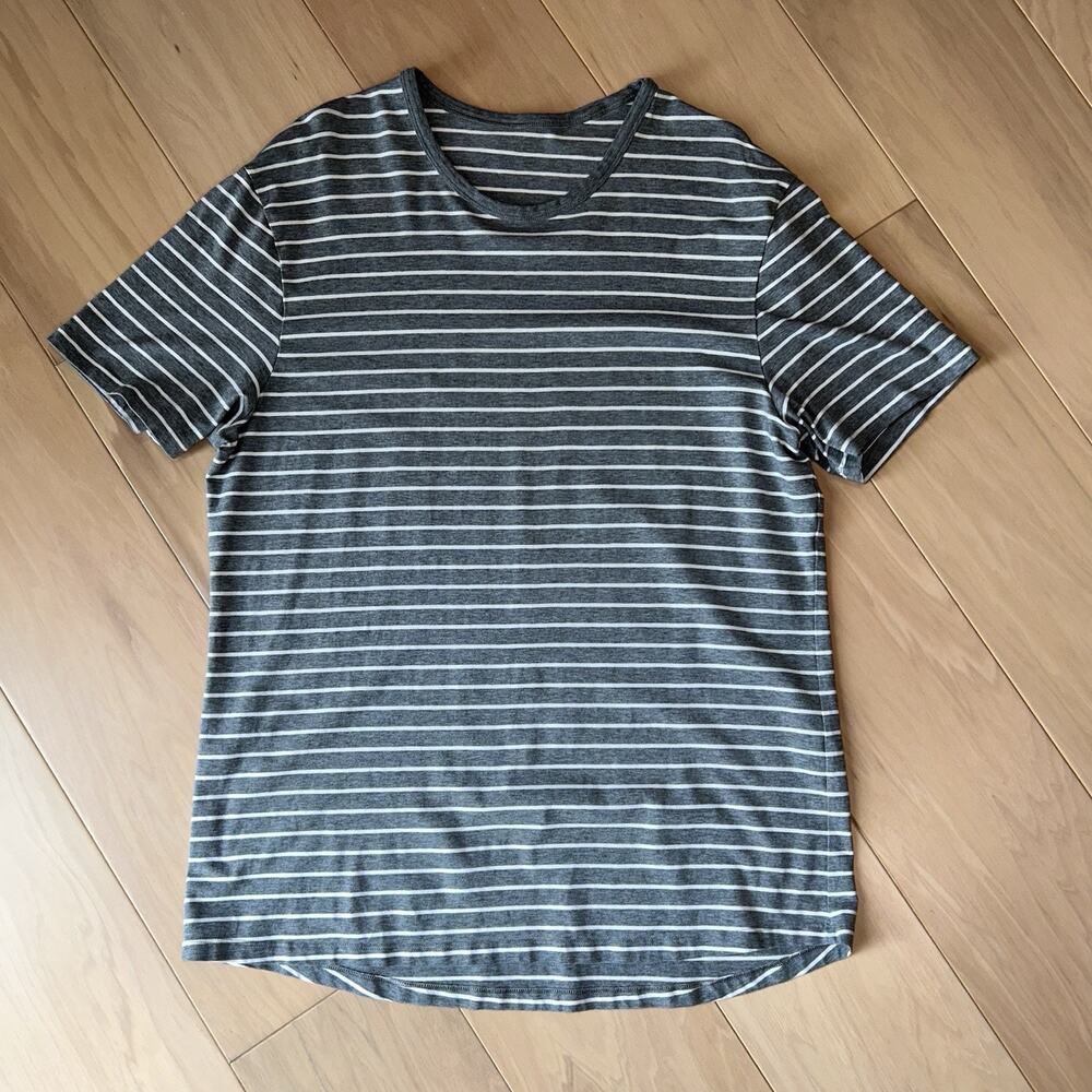 Lululemon 5 Year Basic Tee Quiet Stripe Heathered Grey Men’s Large